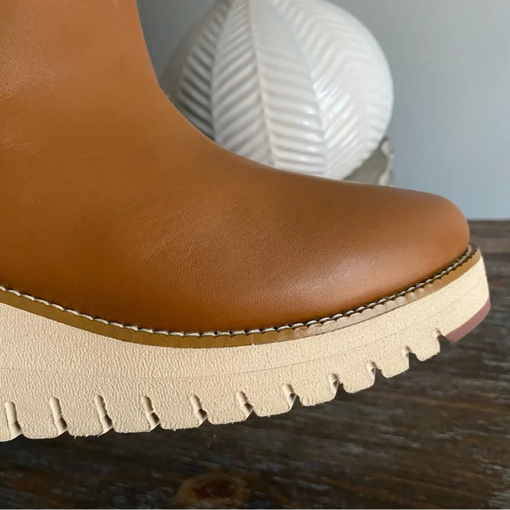 Cole Haan Zerogrand‎ City Wedge Waterproof Ankle Chelsea Boots Booties 9B Tan
